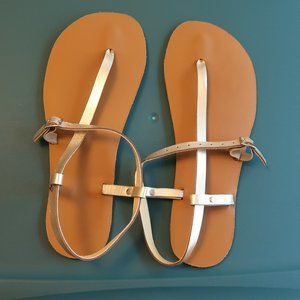 Unshoes Saffron platinum sandals